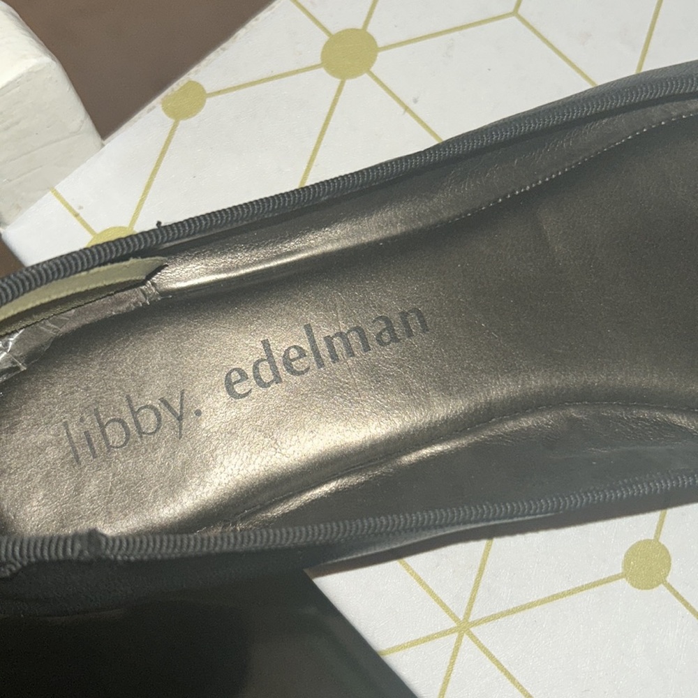 Ladies Flats - Picture 4 of 5